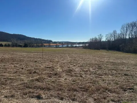 Surveyed Residential Acreage Tract