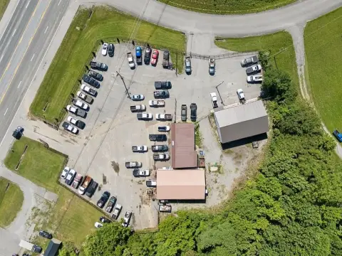 Auto Service and Retail Flex Property