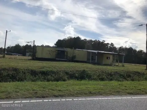 Specialty Property With Highway Frontage
