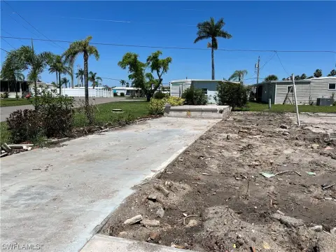Fort Myers Waterfront Community Land