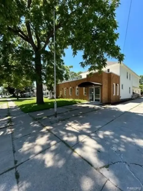 Versatile Land in Memphis, MI