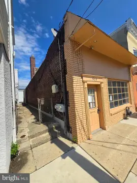 Commercial Property in Marcus Hook
