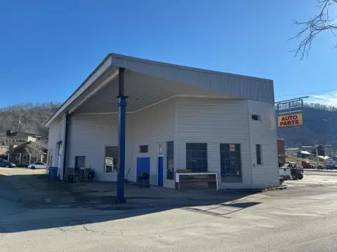 Elkhorn City Mixed-Use Property