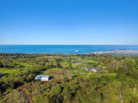 Holualoa Acreage with Ocean Views