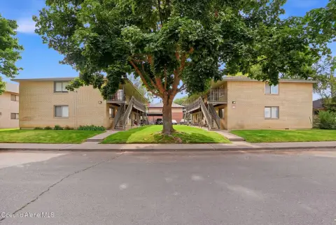 20-Unit Apartment Building