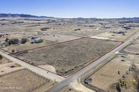Expansive Land in Antelope Meadows
