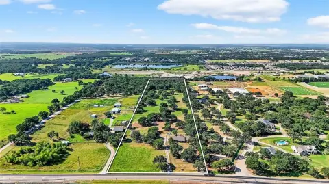 Unrestricted 14-Acre Tract in Aubrey