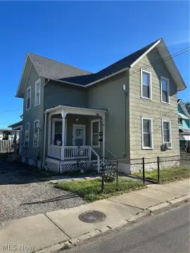 Updated Duplex with Private Laundry