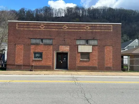 Multi-Use Building in Follansbee, WV