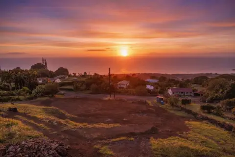 Holualoa Acre with Ocean Views