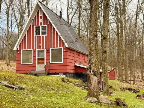 Off-Grid A-Frame Cabin Retreat