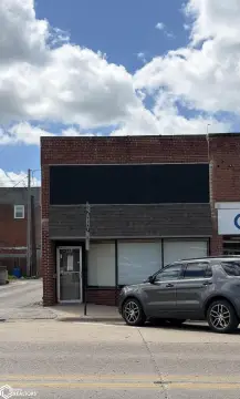 Two-Level Retail Storefront Building