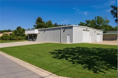 Remodeled Flex Space with Offices