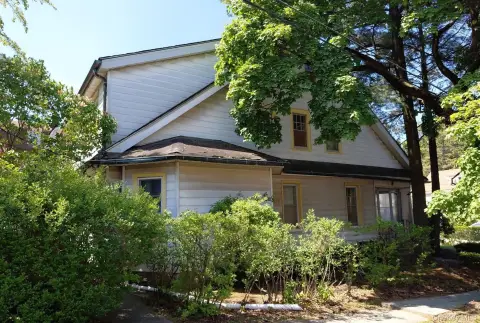 Yonkers Duplex with Garage
