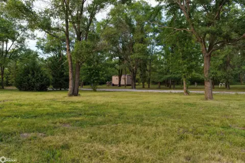 Hunting Land with Cabin Retreat