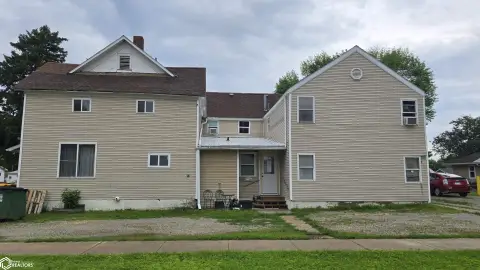 8-Unit Apartment Building