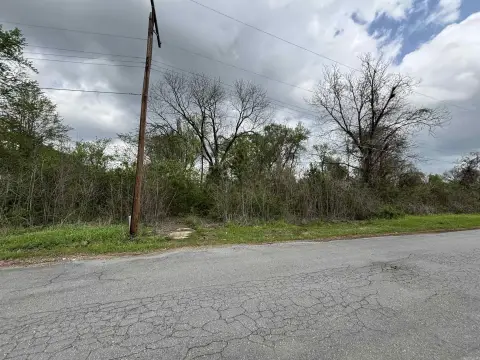Residential Lot in Pine Bluff