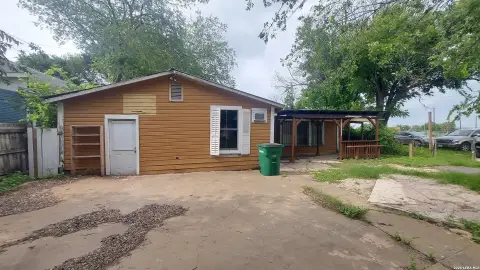 Duplex on Corner Lot