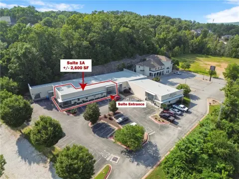 Medical Office Suite with Flexible Rooms