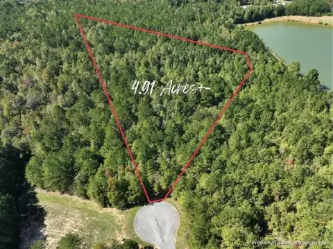 Residential Land in Opelika, AL