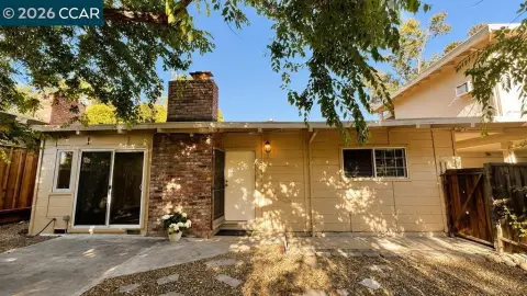 Quadplex with Detached Private Yards