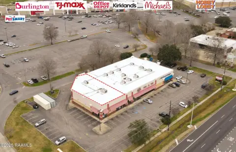 Retail Space in Acadiana Square