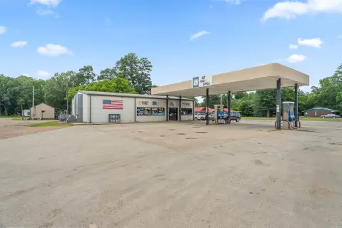 Turnkey Fuel and Convenience Facility