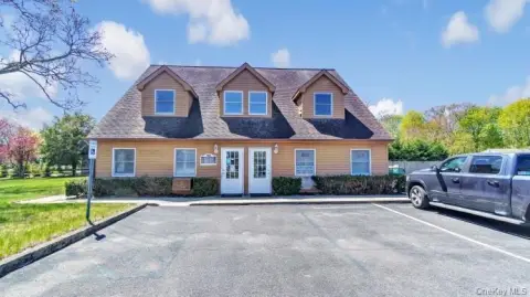 East Quogue Commercial Office Space