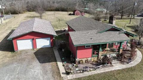 Clinton Building and Land For Sale