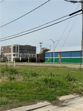 Corner Lots Near Airport