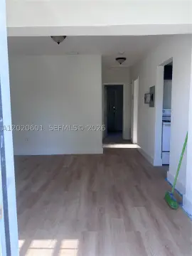 Well-Maintained Duplex with 2 Beds