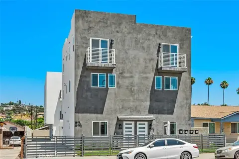 Four-Unit Modern Quadplex