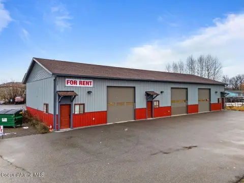 Three-Unit Flex Building