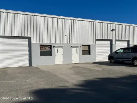 West Melbourne Warehouse with Office