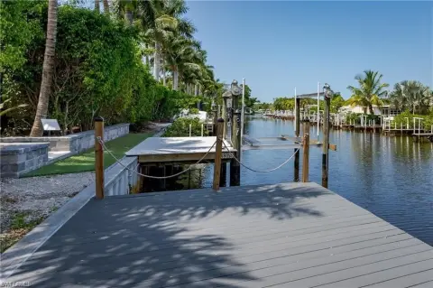 Waterfront Lot in Naples Resort