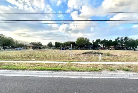 Commercial Land Near Expressway