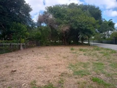 Residential Lot in Miami Gardens