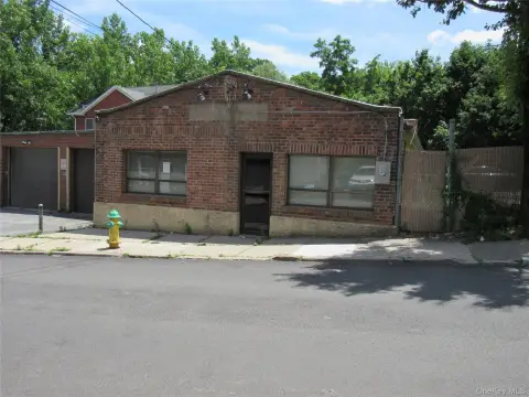 Industrial Flex Space with Rear Garage