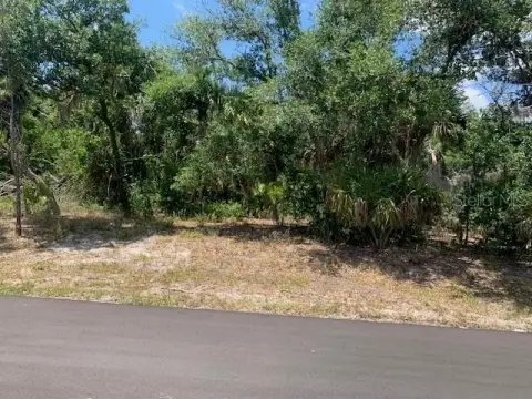 Residential Building Lot in Port Charlotte