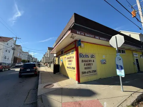 Bakery Storefront Property