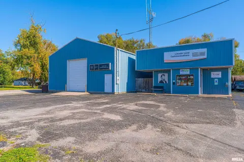 Flex Space with Heated Workshop