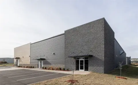 Warehouse for Distribution and Storage