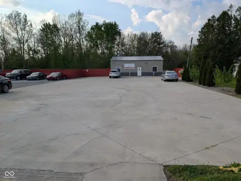 Indianapolis Auto Sales/Service Facility