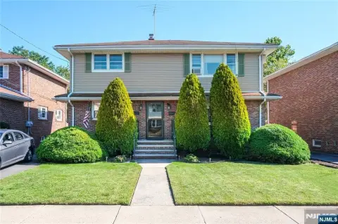 Duplex with Walk-Out Basement