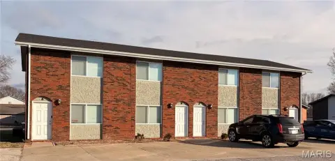 8-Unit Brick Apartment Buildings