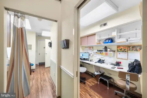 Commercial Office Space For Rent