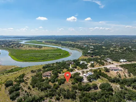 Waterfront Cul-de-sac Land Parcel