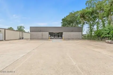 Climate-Controlled Flex Building