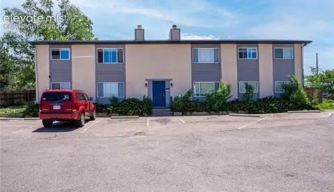 Updated Quadplex with Flexible Rentals