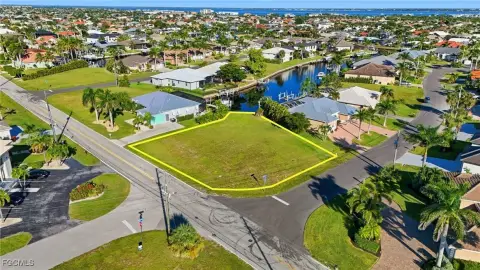 Waterfront Lot in Punta Gorda